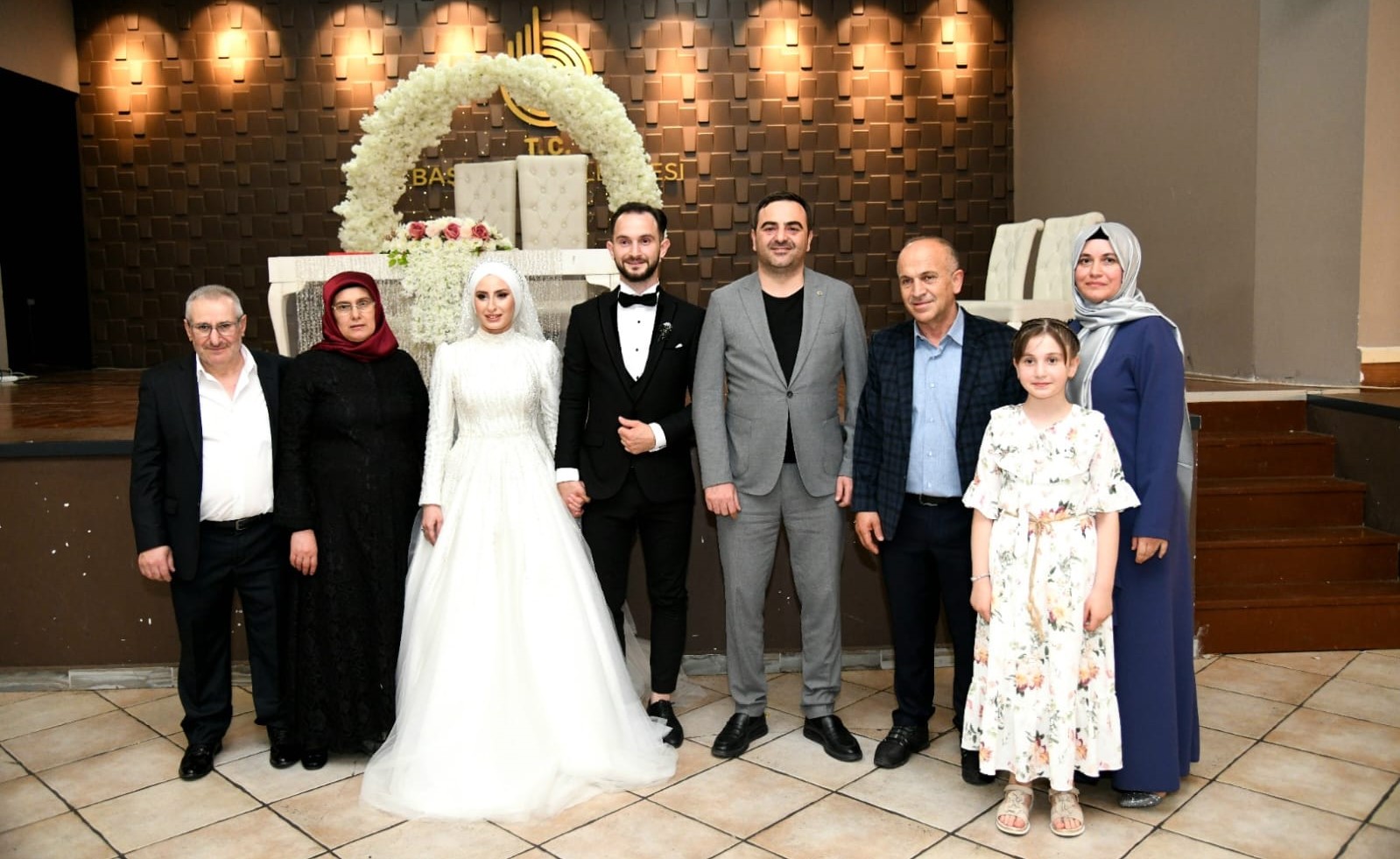 Bakan zl Dnya Evine Girenleri Yalnz Brakmyor