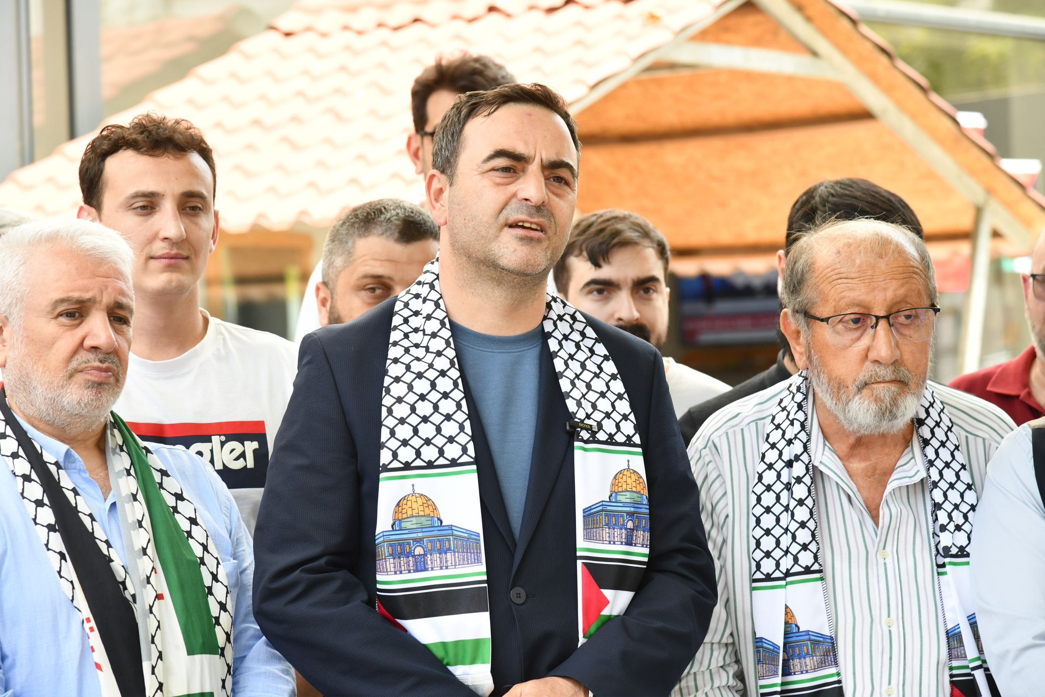 �nsanl�k Gazze ��in Ba�iskele�de Tek Y�rek Olacak