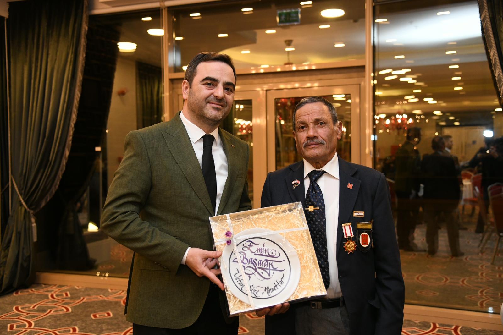 Baiskelede ehit ve Gazi Aileleri ftarda Bulutu