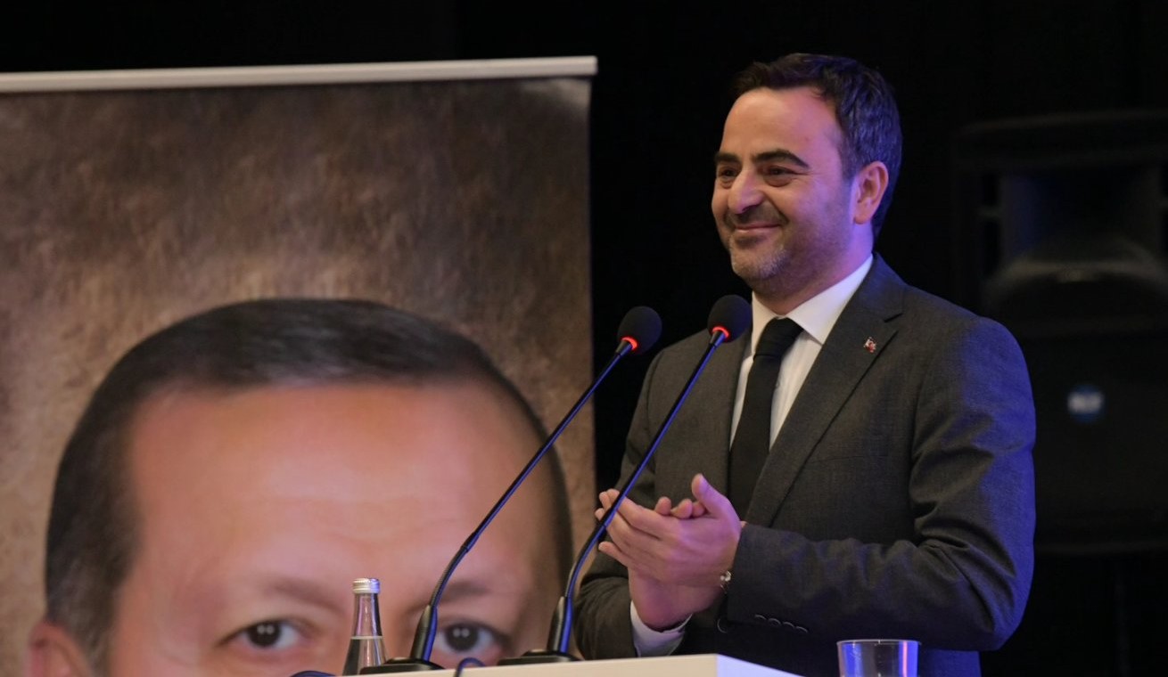 "ok Gzel lere, Eserlere, Hizmetlere mza Attk"
