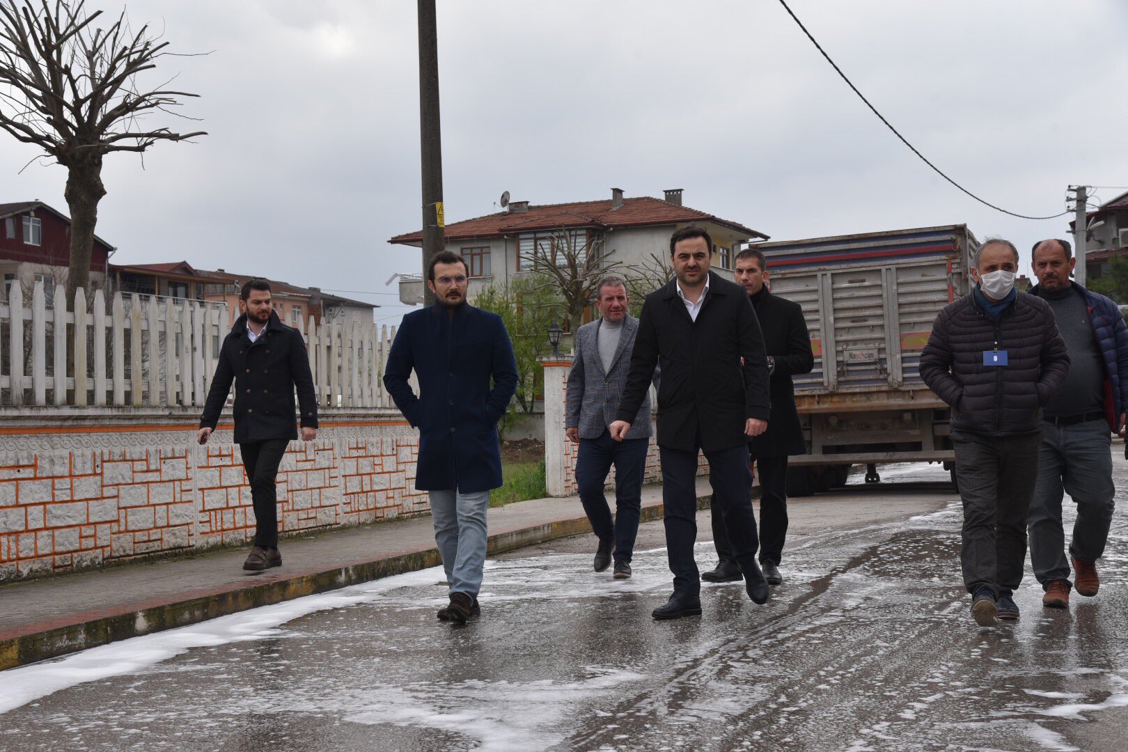 Bakan zl Dezenfekte Ekiplerini Yalnz Brakmyor