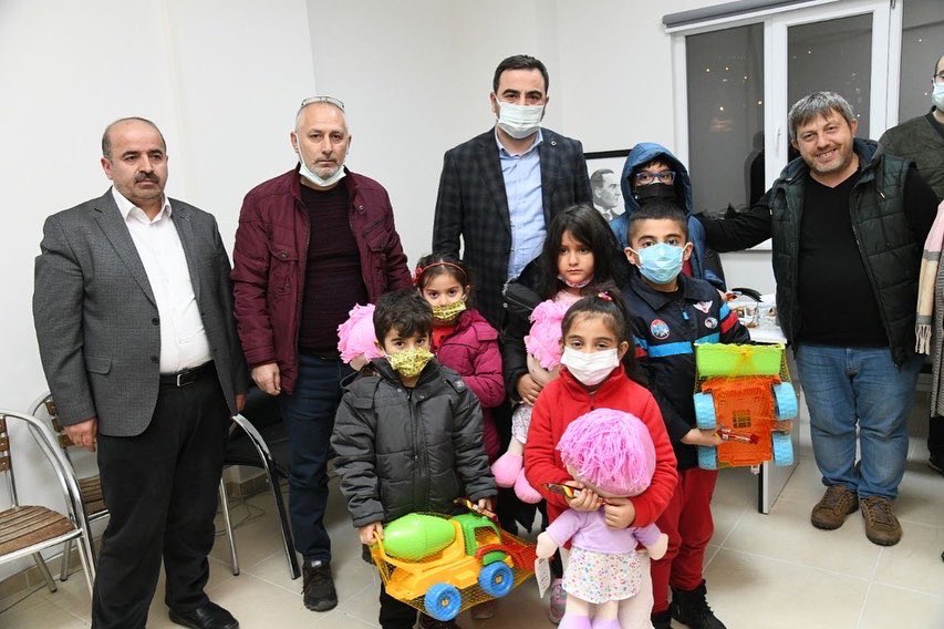 Bakan zl Komularna Misafir Olmaya Devam Ediyor