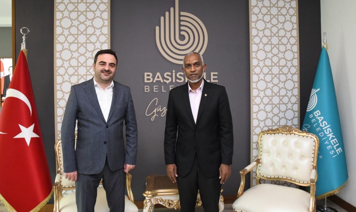 Bakan zlye Maldivlerden Ziyaret