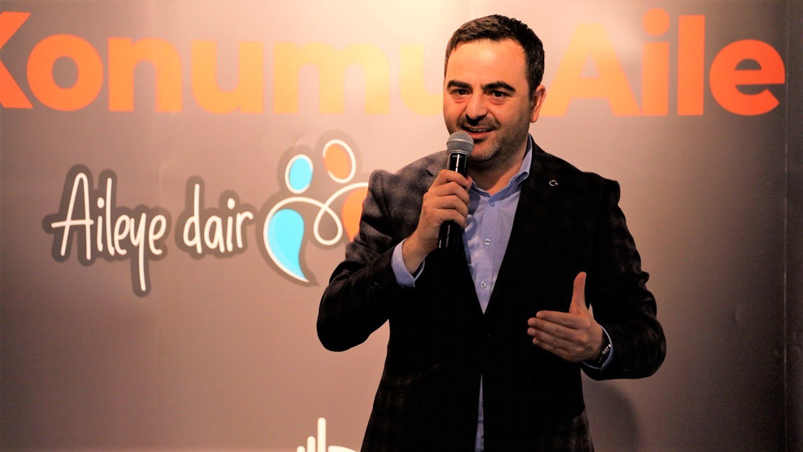Bakan zl Okul Aile Birlii Bakanlaryla Bulutu