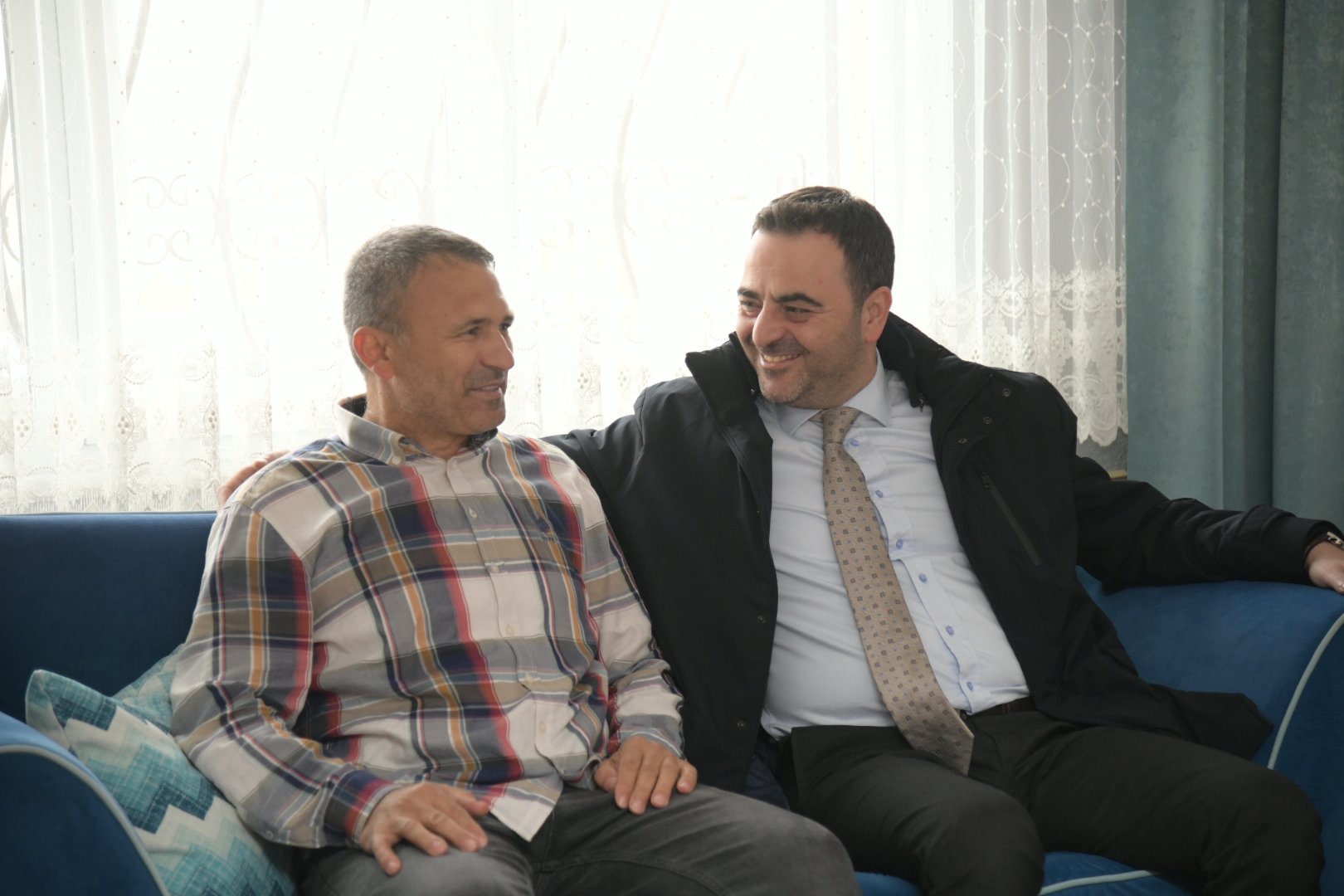 Bakan zl Umreden Dnen Hemehrilerini Ziyaret Etti