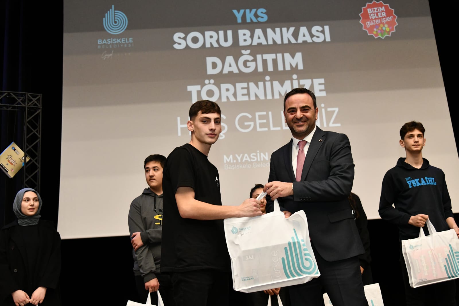 YKSye Hazrlanan rencilere Soru Bankas Seti Destei