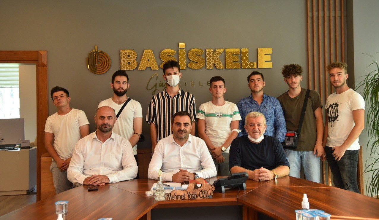 Genler Yasin Abilerinin Her Zaman Yannda