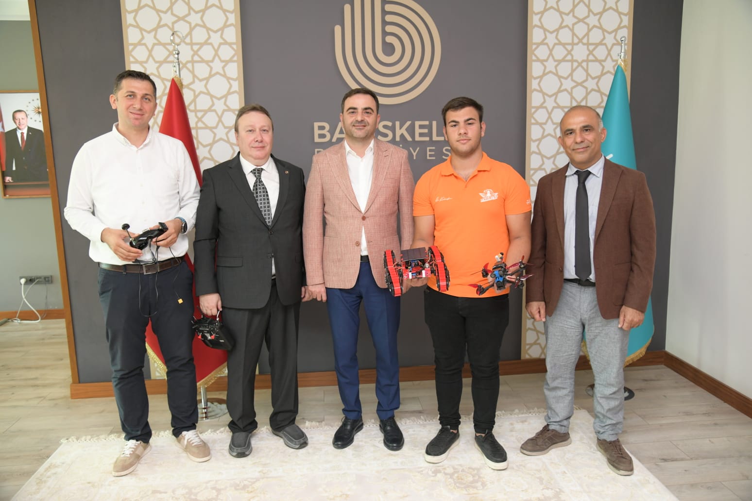 Gelecein Mucitleri Baarlarn Bakan zl ile Paylat