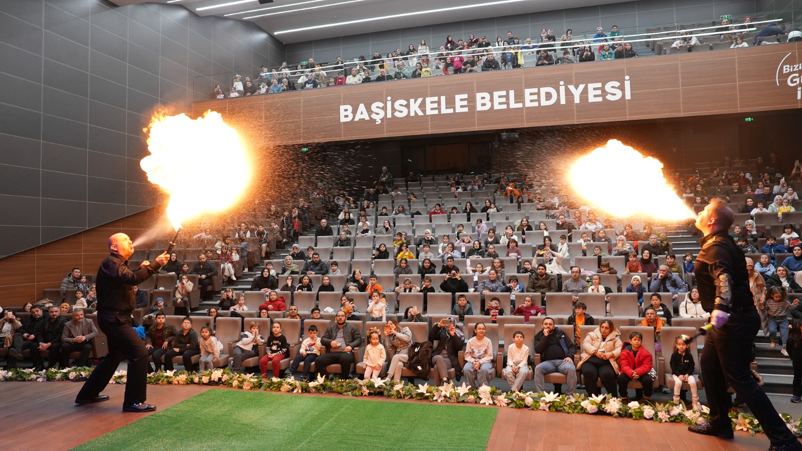 Ba�iskele�de Miniklere Unutulmaz Ramazan Ak�am�