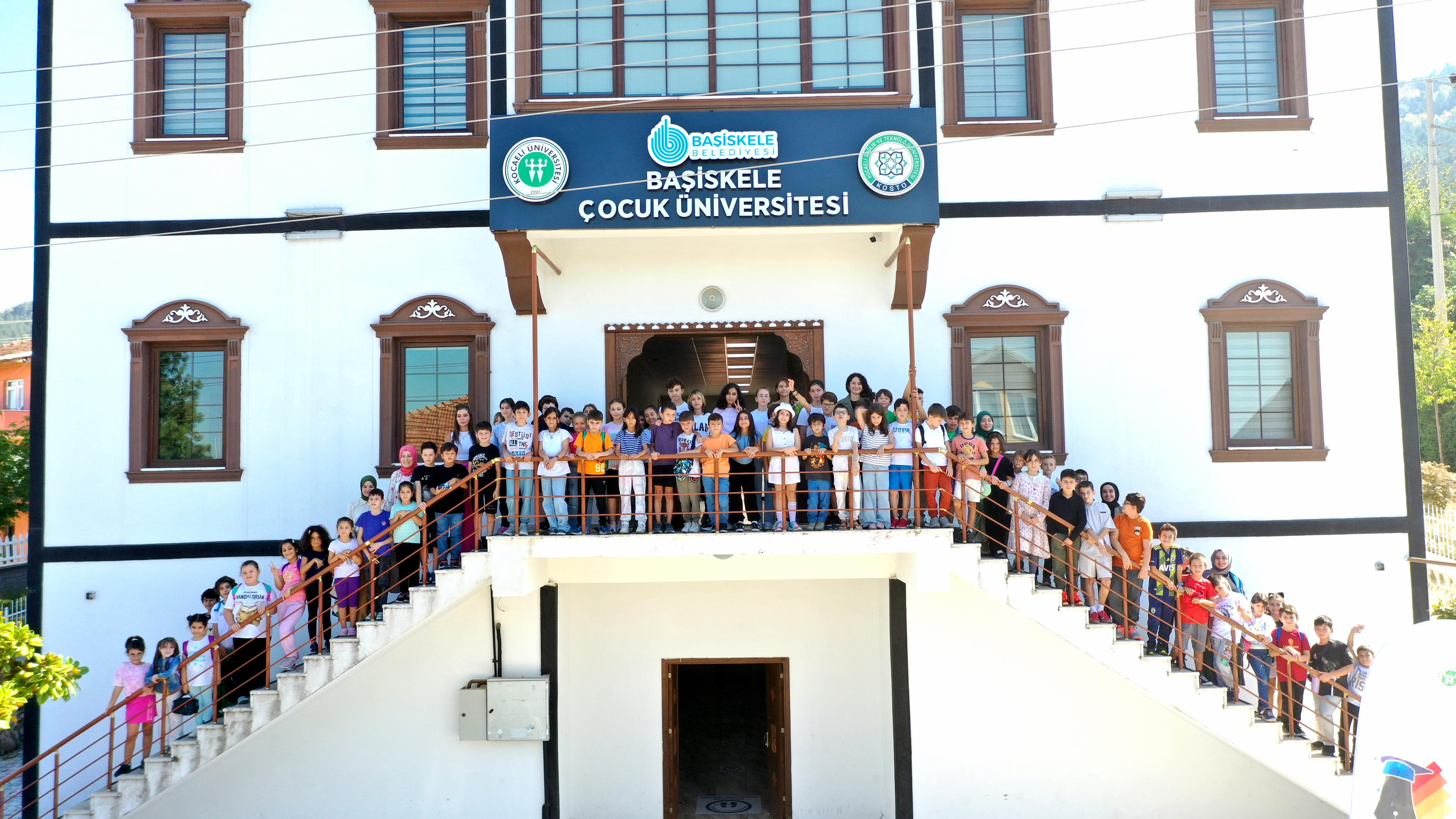 Baiskele ocuk niversitesinde Yeni Dnem Heyecan