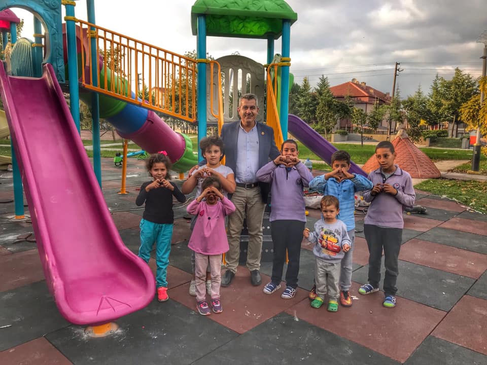 Baiskelede ocuk Oyun Parklar Yenileniyor