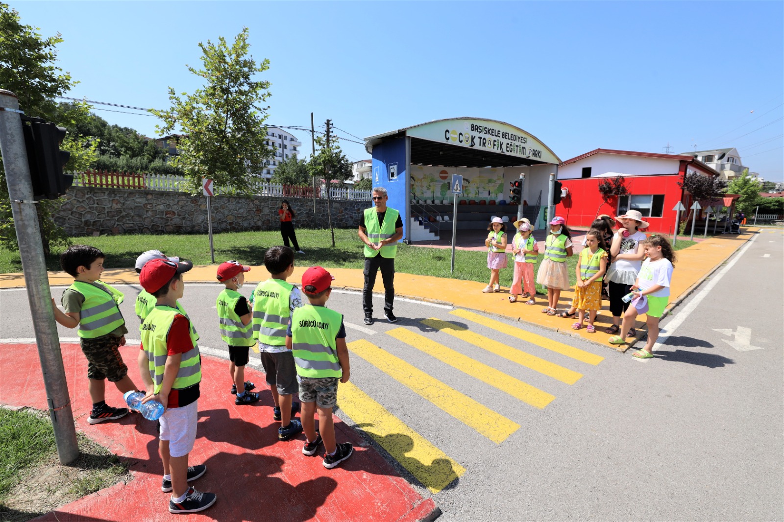 ocuk Trafik Eitim Park zmitten rencileri Arlad