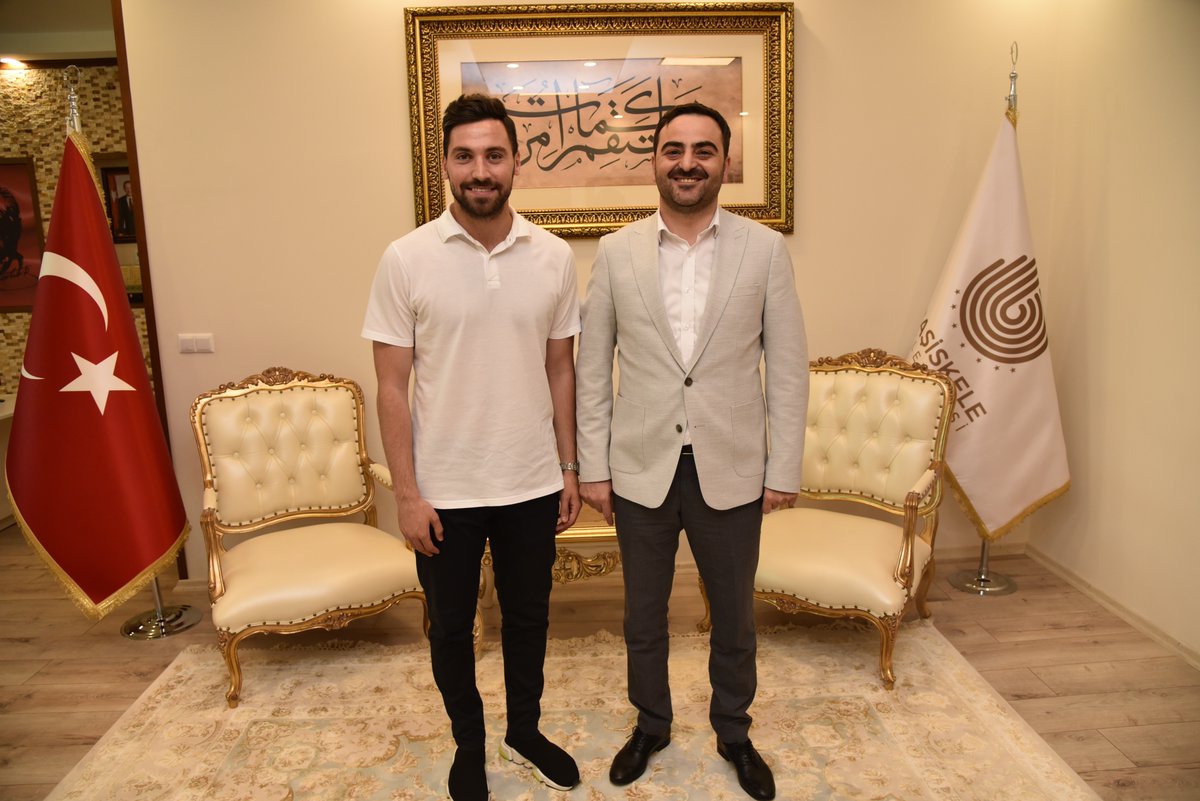 Bakan zl nl Futbolcuyu Arlad