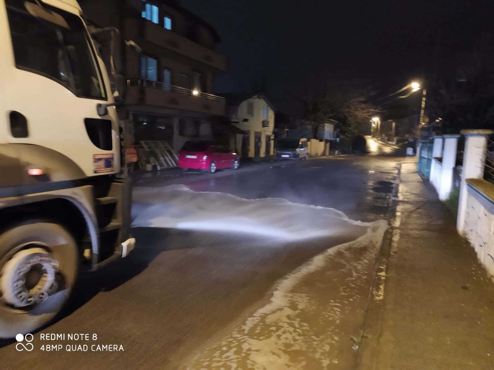 Dezenfekte almalar Gece Gndz Devam Ediyor