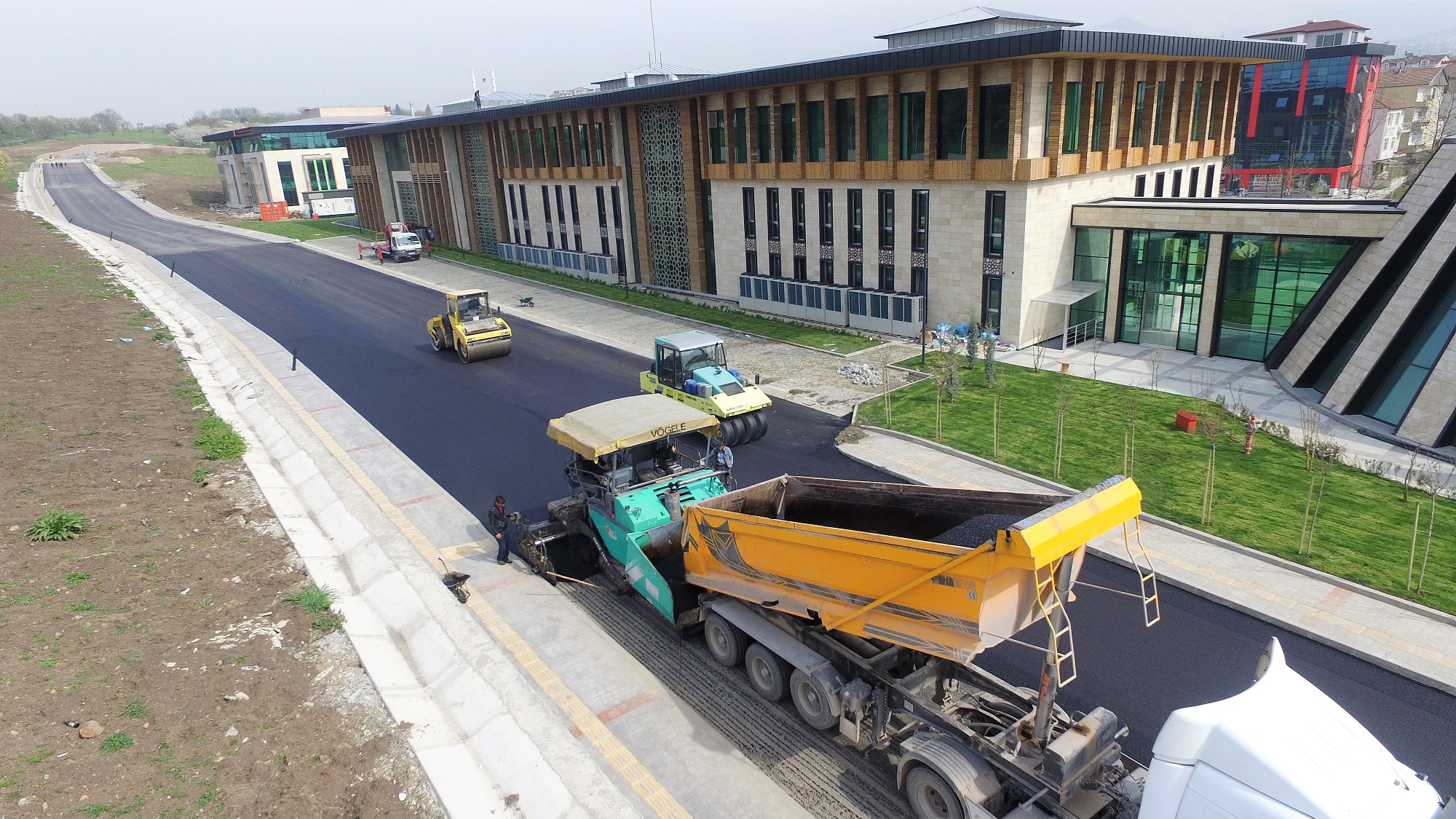 3 BN 500 TON SICAK ASFALT SERLD