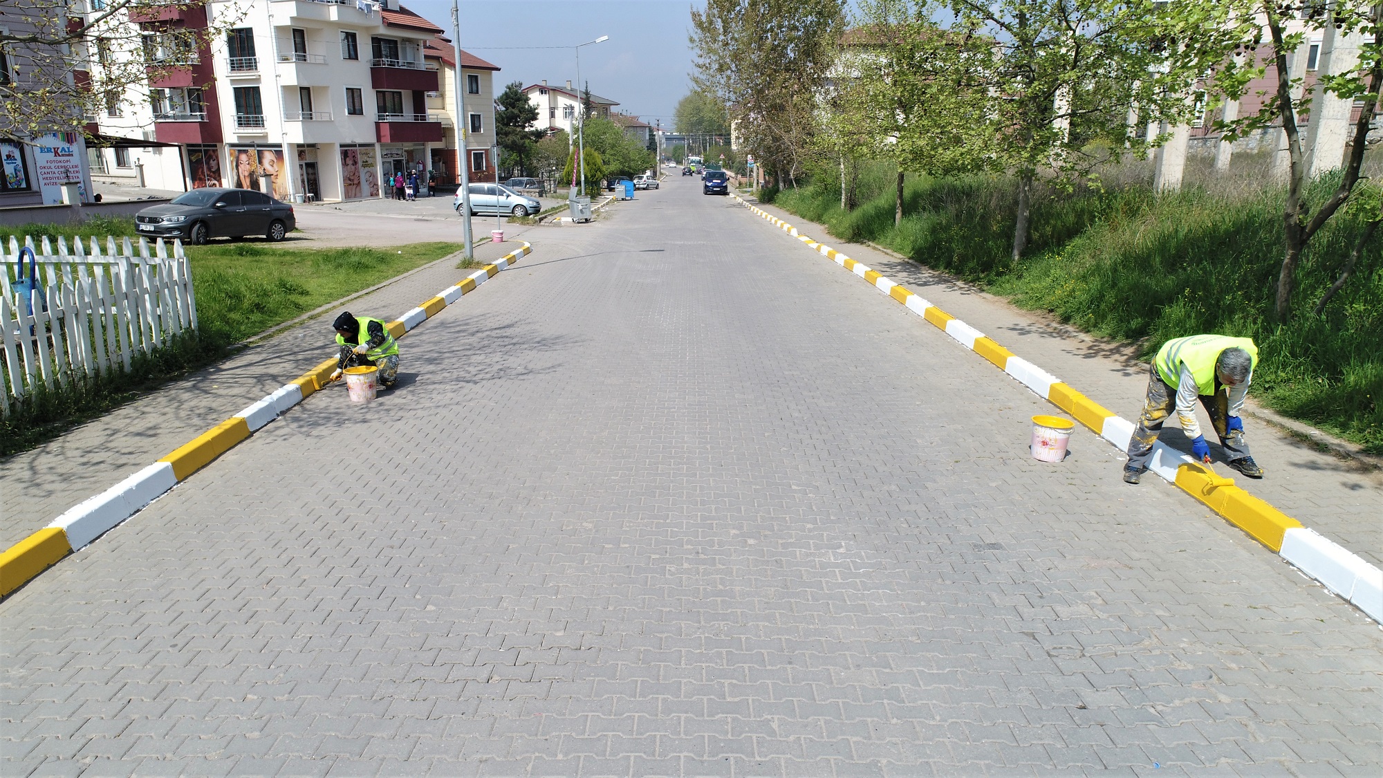 Cadde ve Sokaklarda Dikkat eken alma