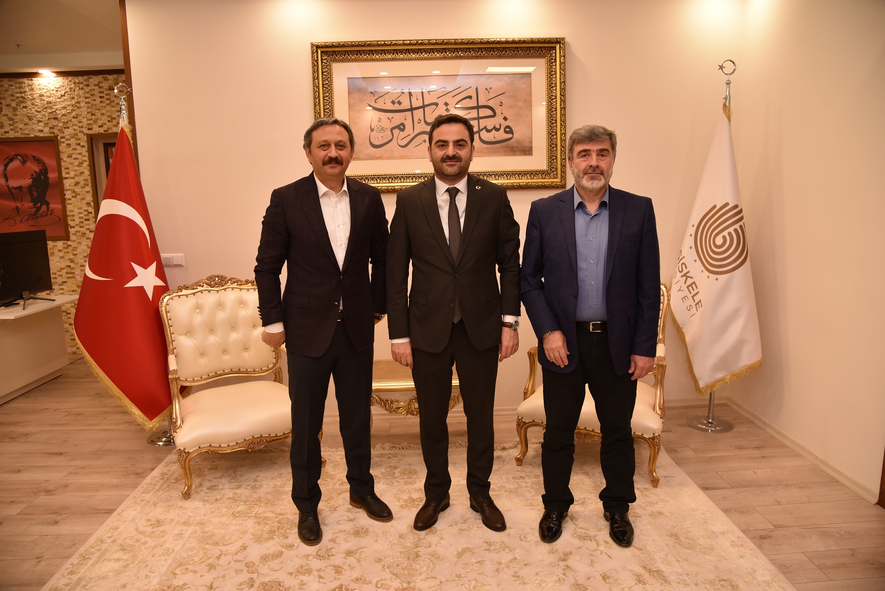 Bakan zl, akr ve Ylmaz konuk etti