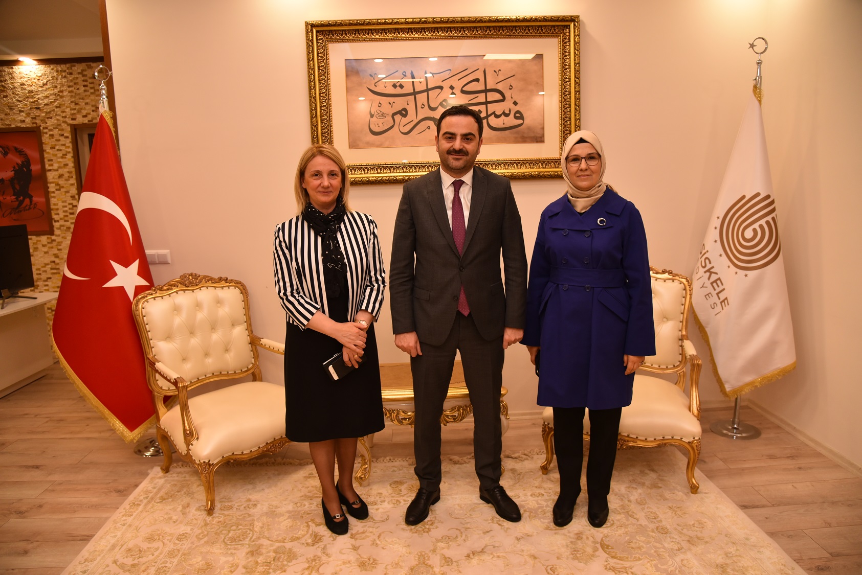 Zeybek ve Katrcolundan Hayrl Olsun Ziyareti
