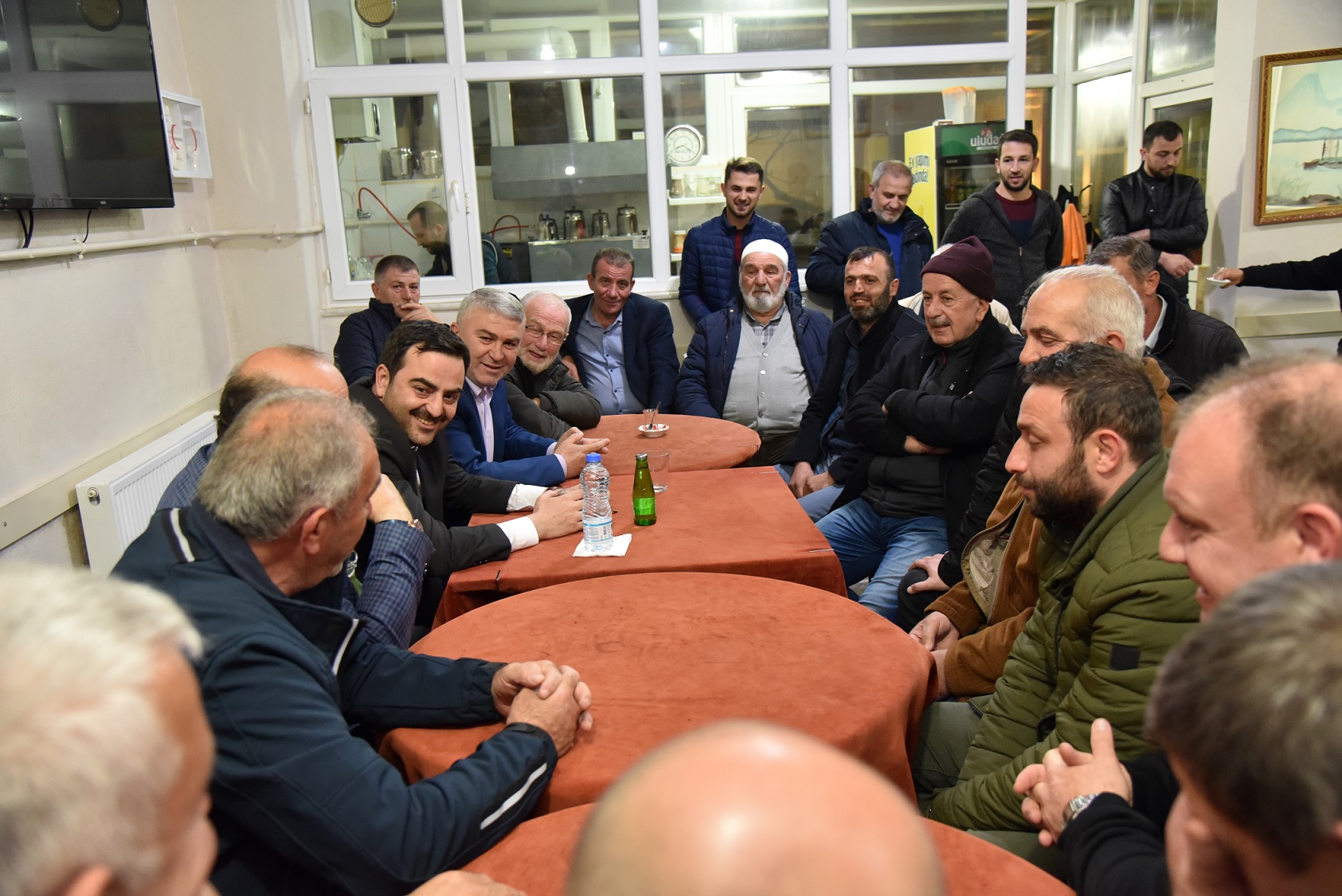 Bakan Yasin zlden Teekkr Turu