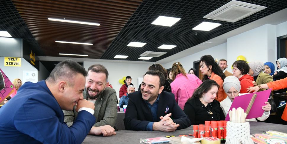 Başiskele'de Engelsiz Sanat Atölyesi