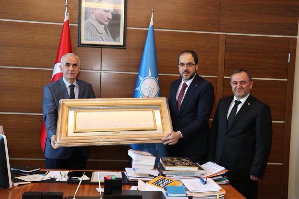 Erol Kayadan Bakanmz Ayaza Byk vg