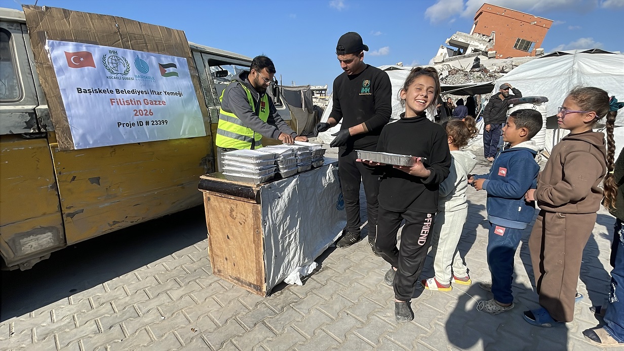 Ba�iskele�den Filistin�e Ramazan Dayan��mas�