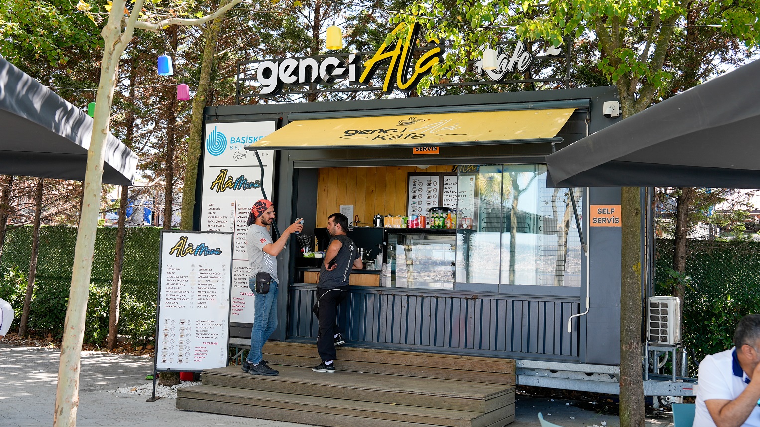 Genc-i l Kafeler Yaz Aylarnn Deimez Adresi Oldu