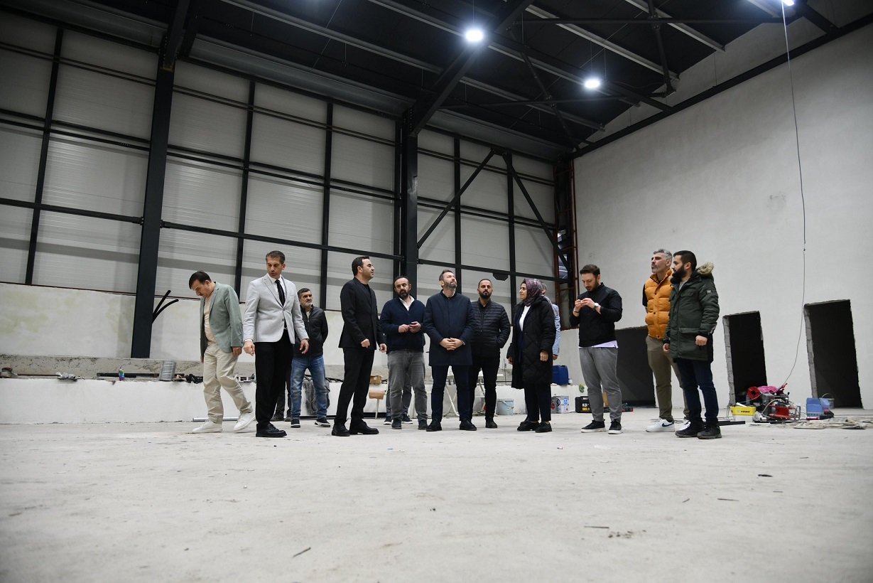 Ba�kan �zl�, Dev Projeleri Yerinde �nceledi