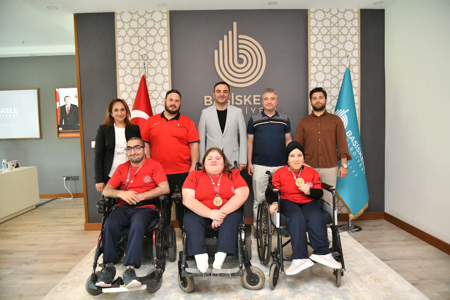 Bakan zl Baarl Sporcular Misafir Etti
