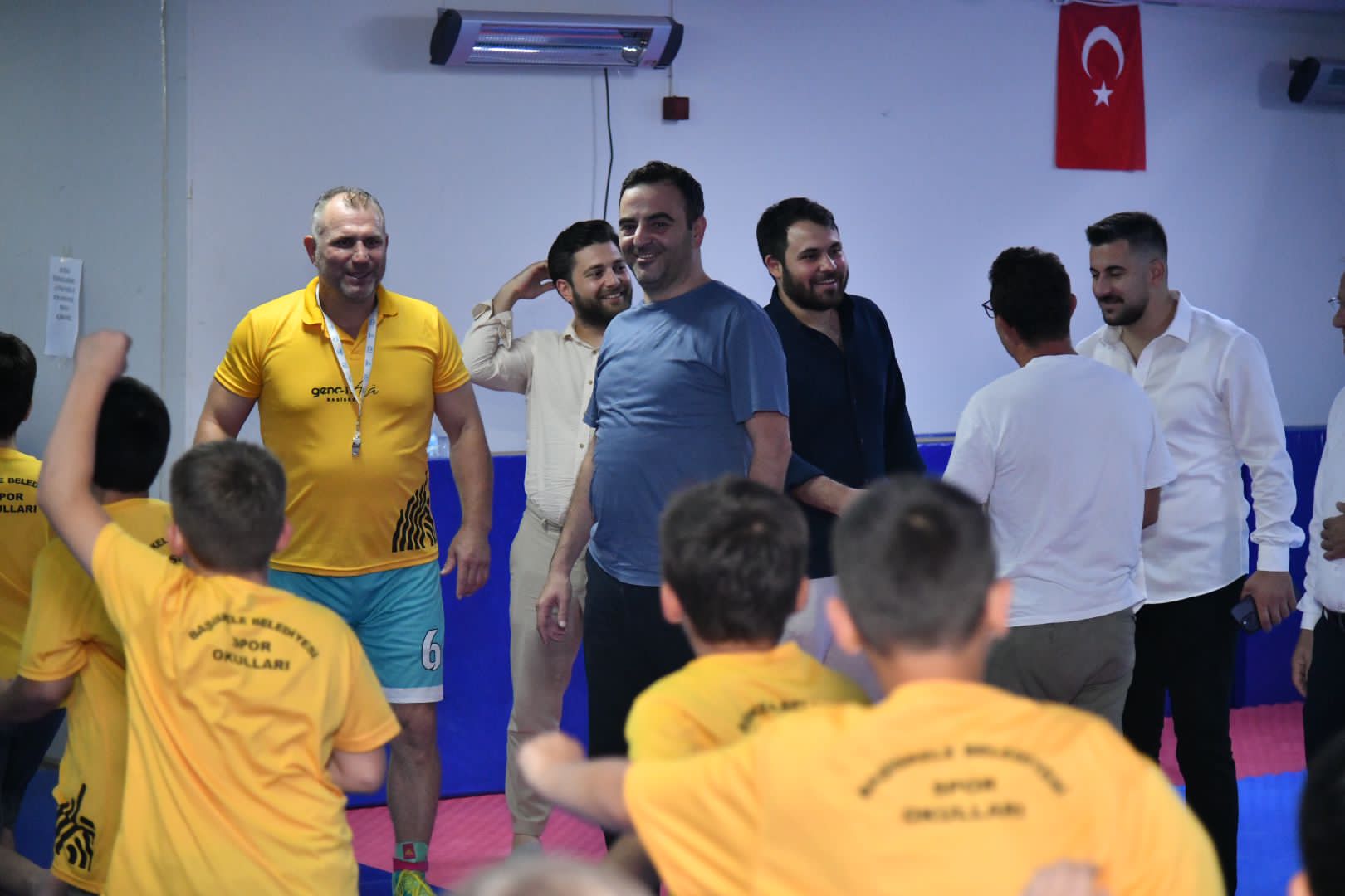 Bakan zlden Genc-i ll Sporculara Ziyaret