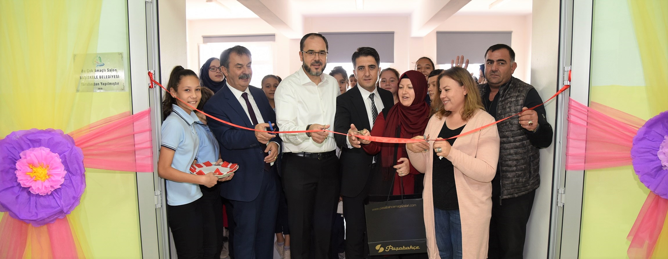 Bakan Ayazdan Eitime Destee Devam