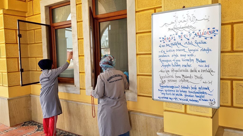 Baiskelede Camiler Ramazana Hazrlanyor