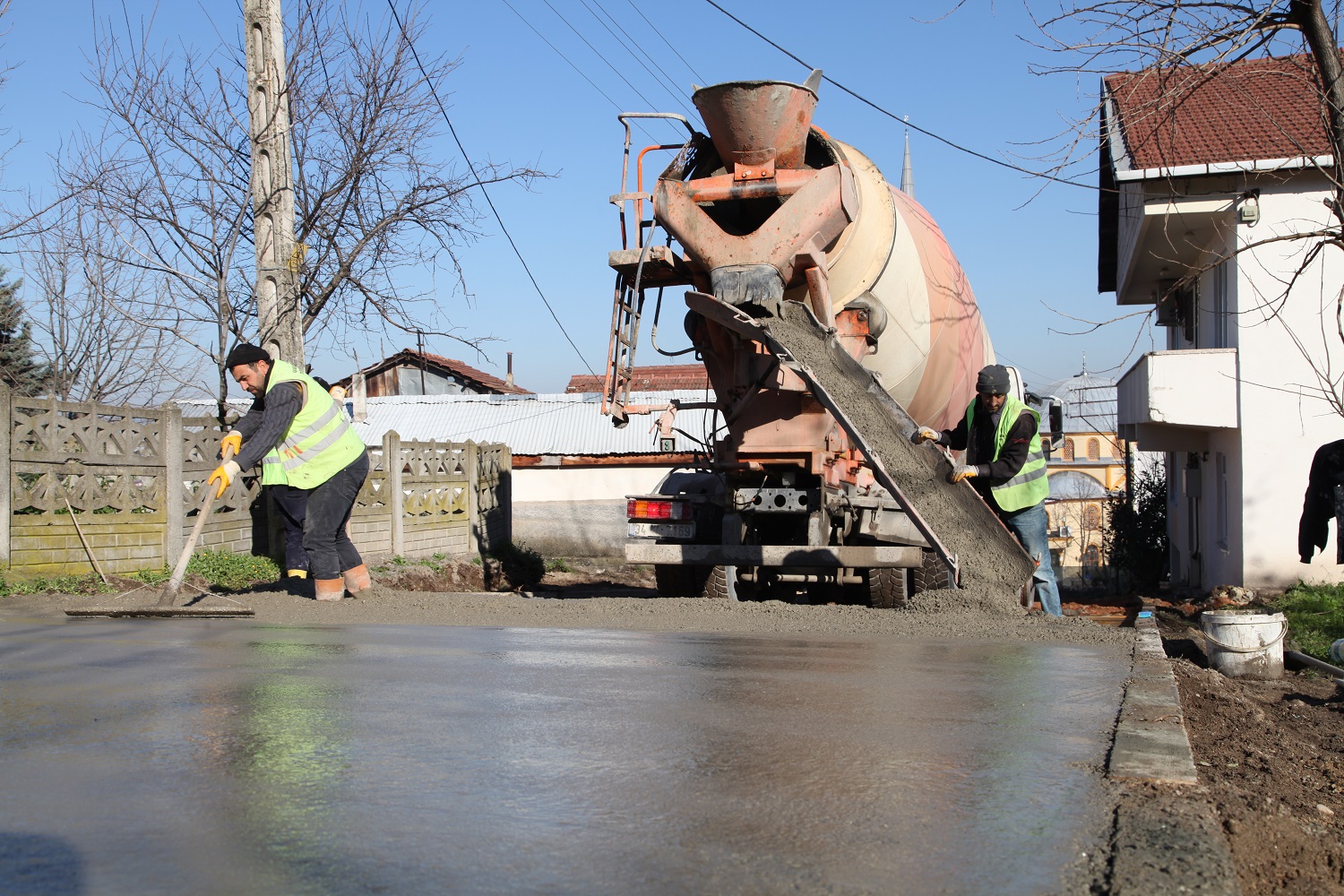 Ba�iskele�de Yol �al��malar� Devam Ediyor