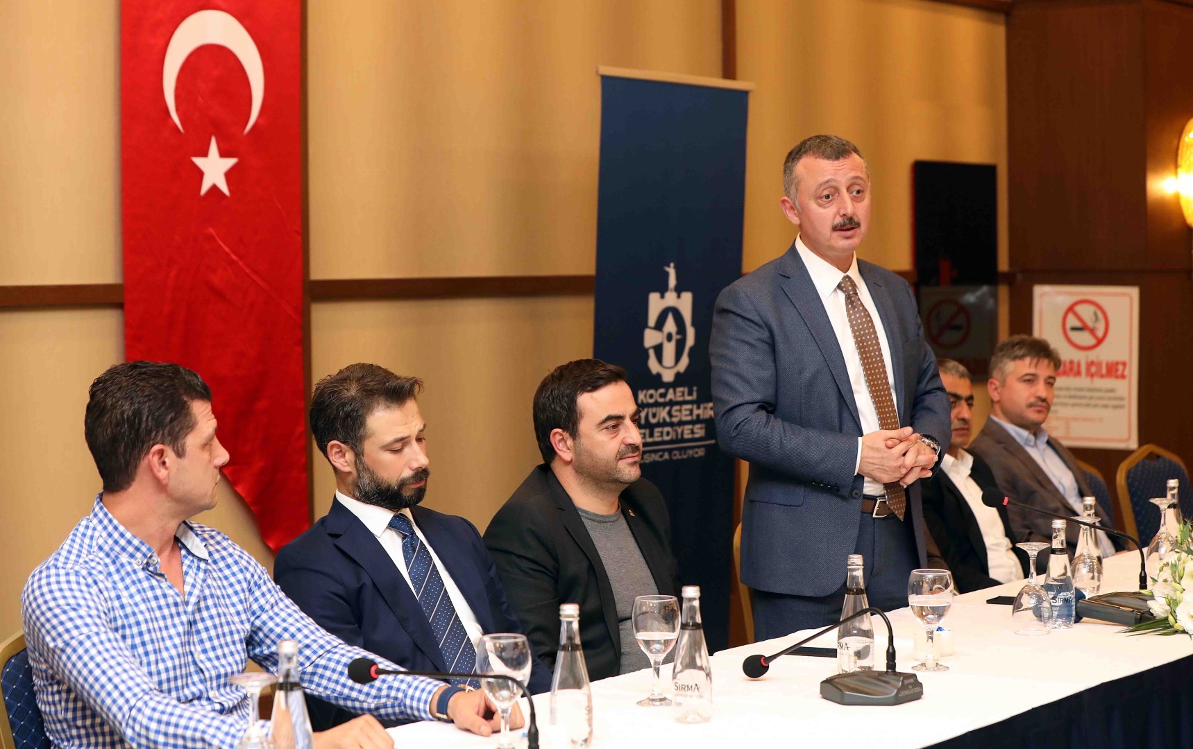 Bakan zlden Milli Takm Kampna Ziyaret