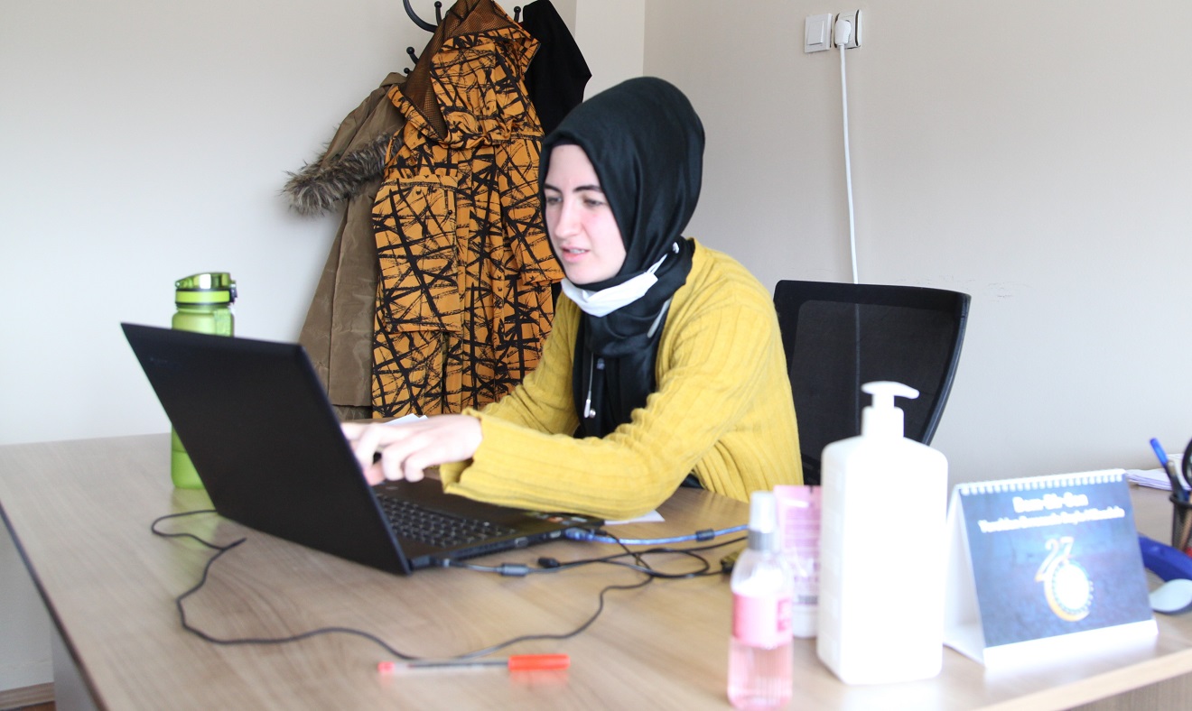 Baiskeleliler Evde Salkla Kalyor