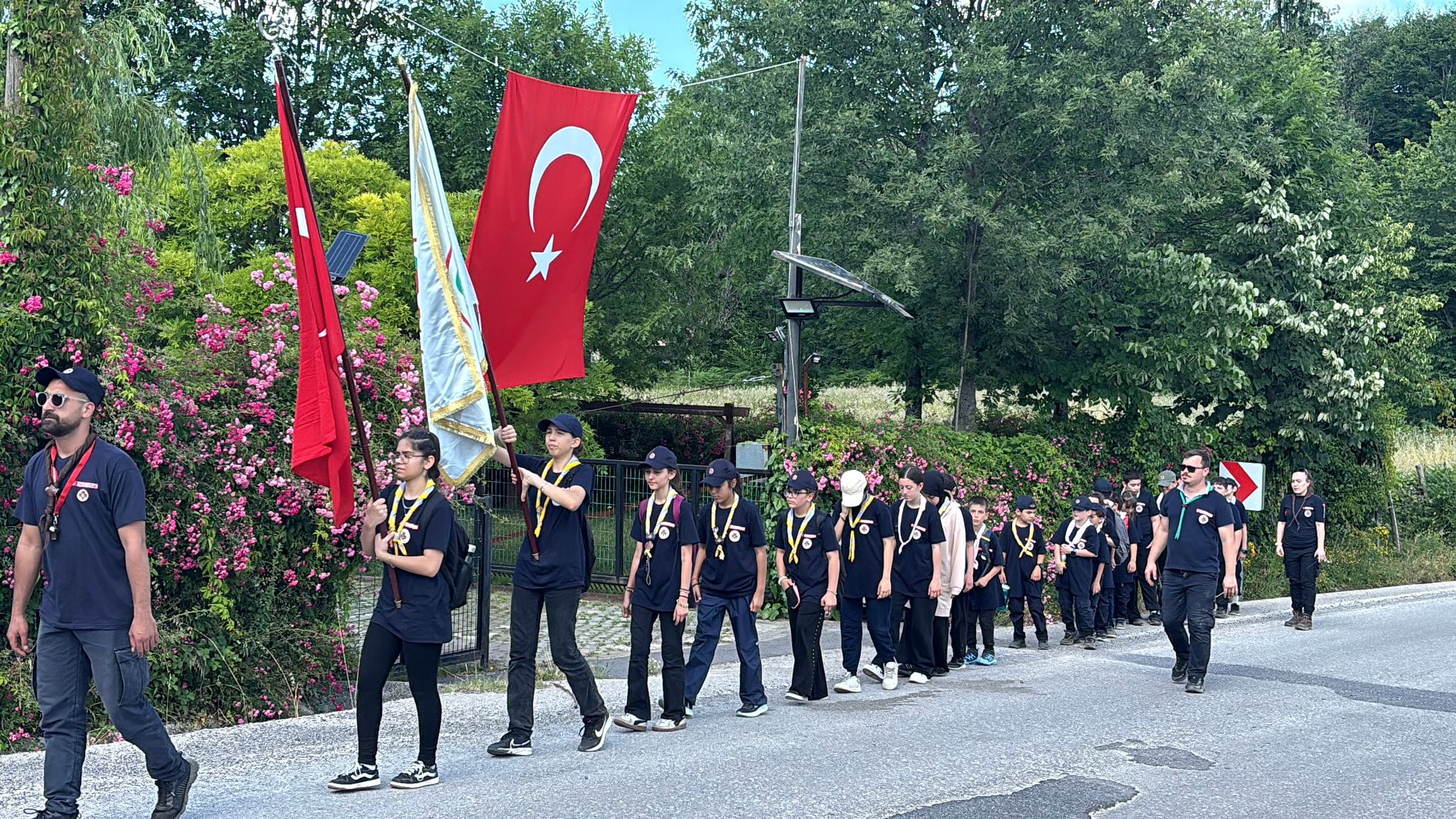 �zciler Servetiye Cephesi�nde Tarihle Bulu�tu
