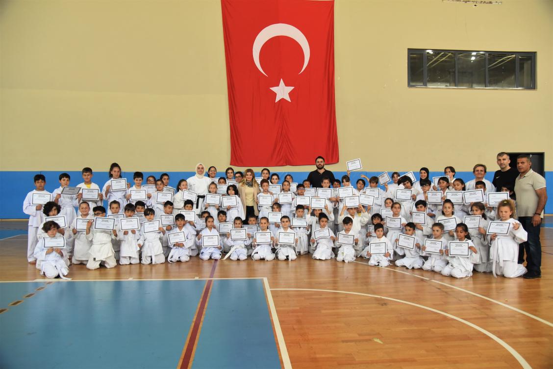 Baiskele Belediyesi Spor Okullarnda Sar Kuak Sevinci