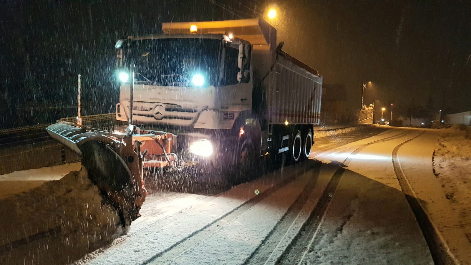 Baiskele Beyaza Brnd, Belediye Ekipleri Harekete Geti