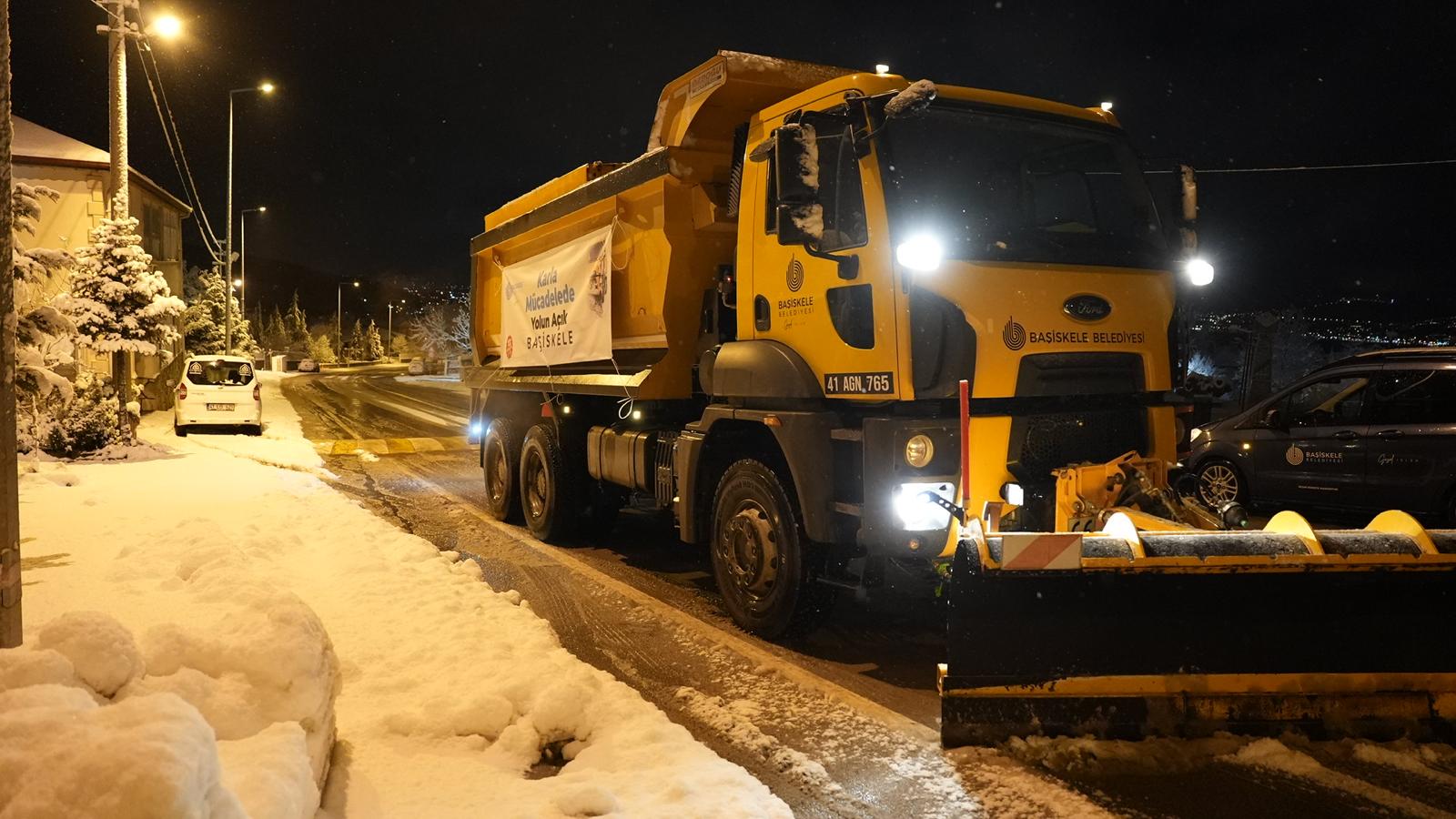 Baiskelede Karla Mcadelede Gece Mesaisi