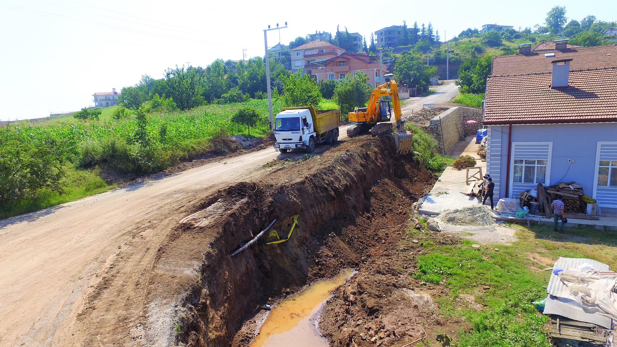 YOL VE BNA GVENLKLER N TA DUVARLAR