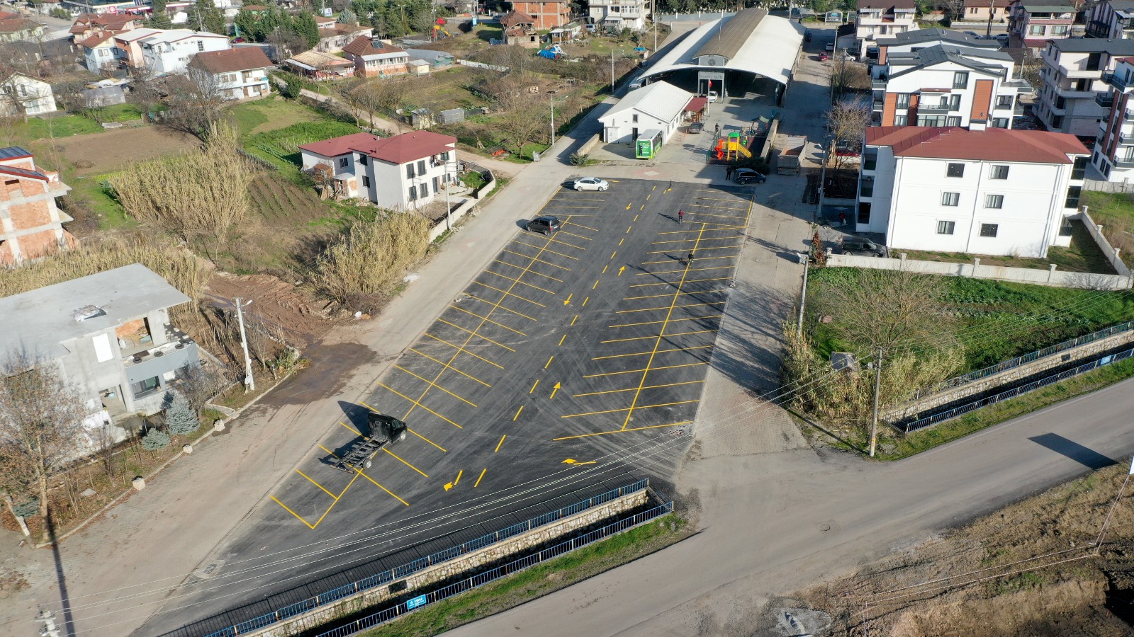 Kullar Kapal Pazar Alannn Otopark Hizmete Hazr
