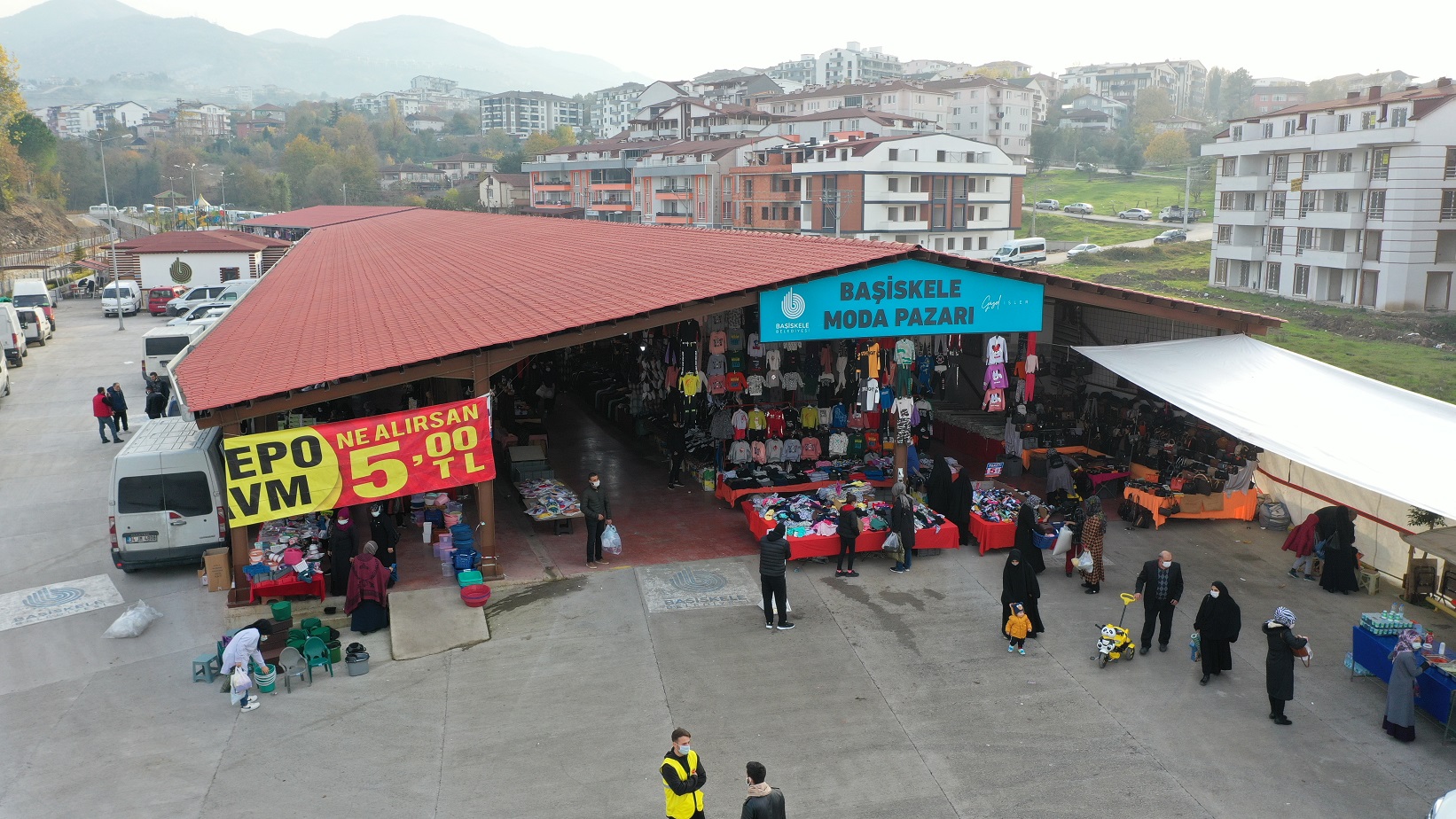 Baiskelede Moda Pazar Yeniden Alyor