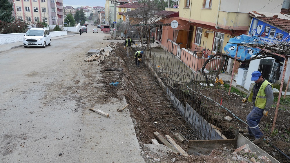 Perde Duvarlarn Yapm Devam Ediyor