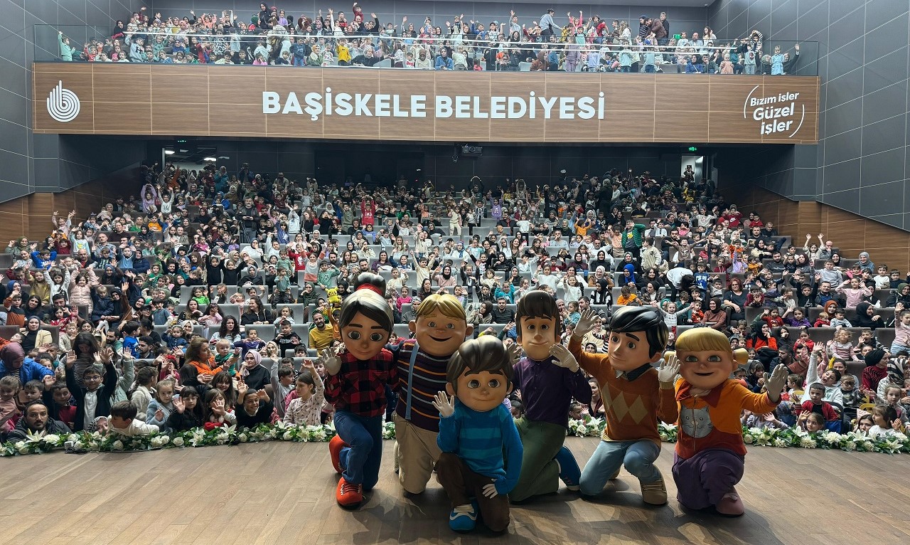Baiskelede ocuklar Rafadan Tayfa ile Cotu