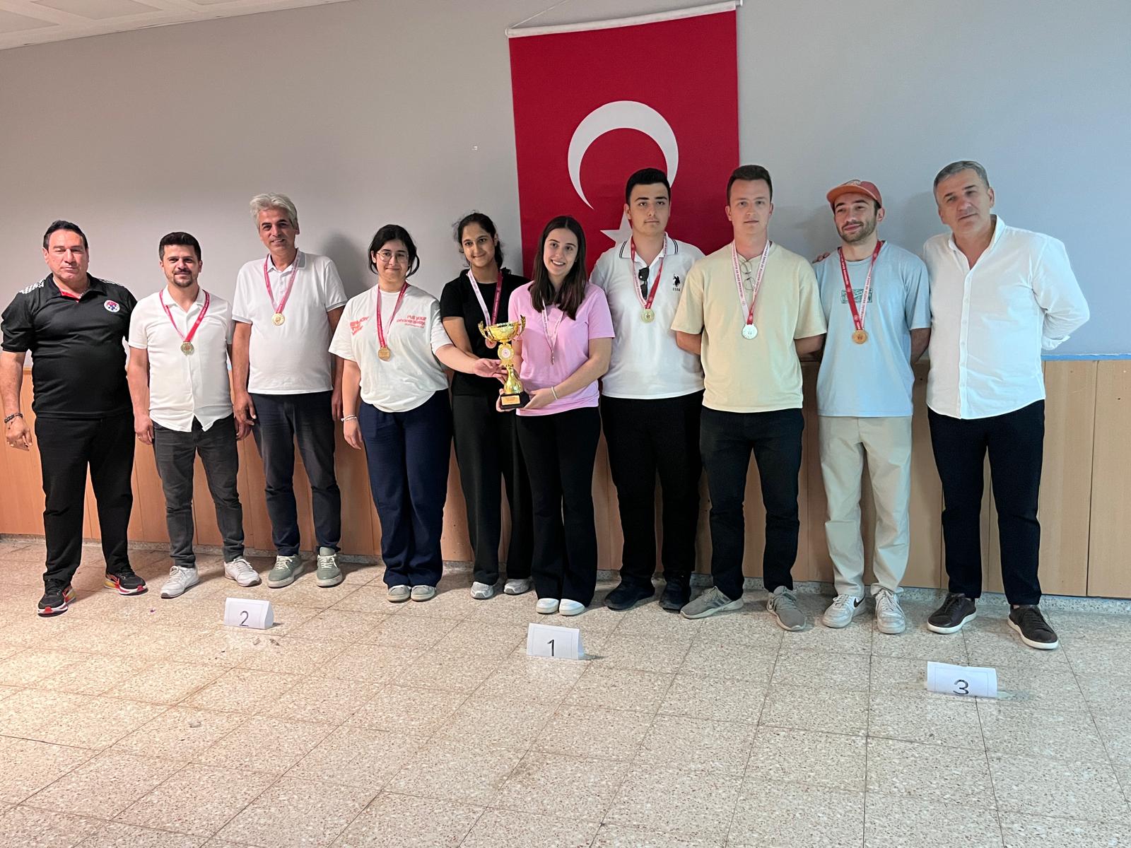 Genc-i �l� Satran� Tak�m� Kocaeli �ampiyonu