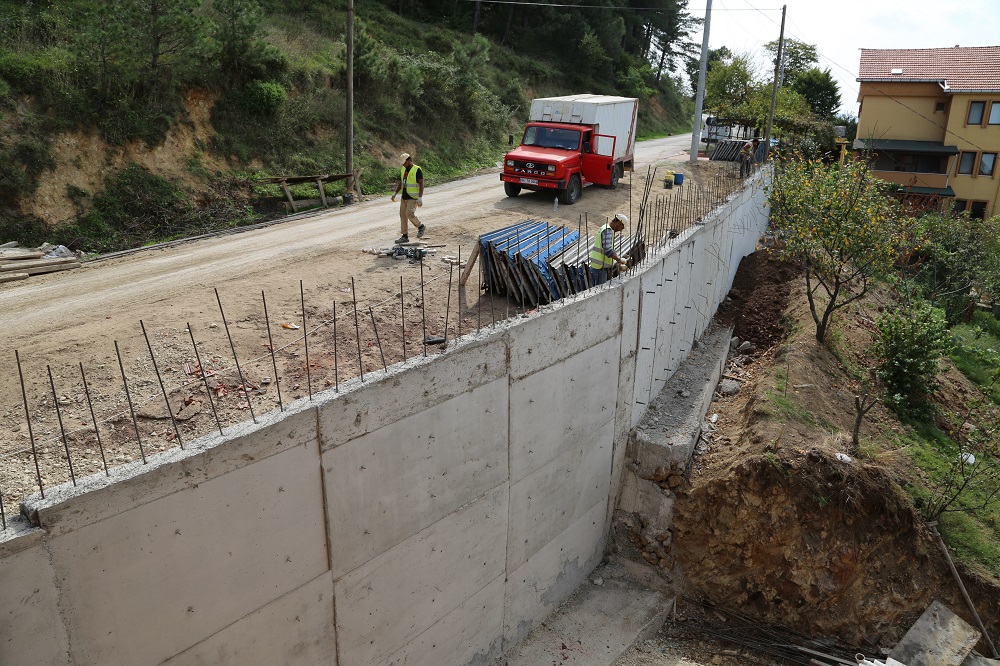 PERDE DUVARLAR G�VENCE SA�LIYOR