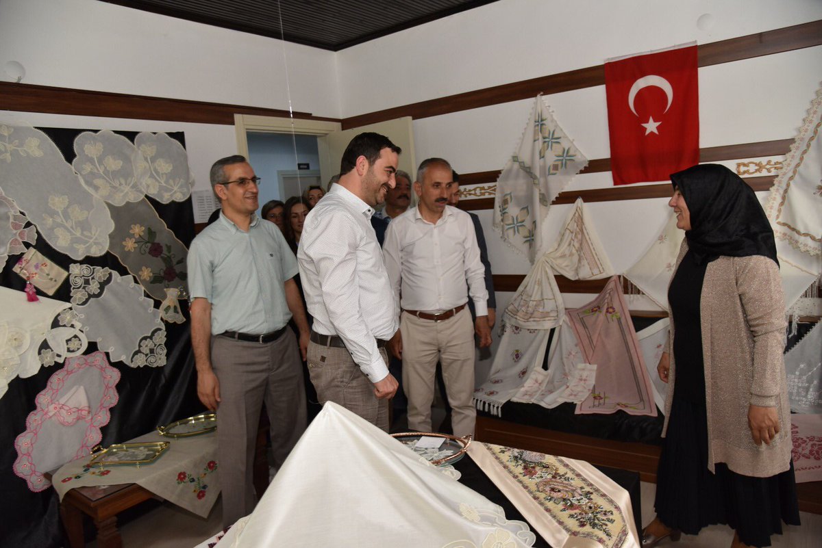 Veziriftliinde "El Emei Gz Nuru Sergisi" Ald