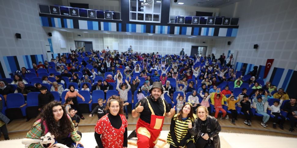 Başiskeleli Çocuklar Ayşegül'ün Hayal Dünyası'nda