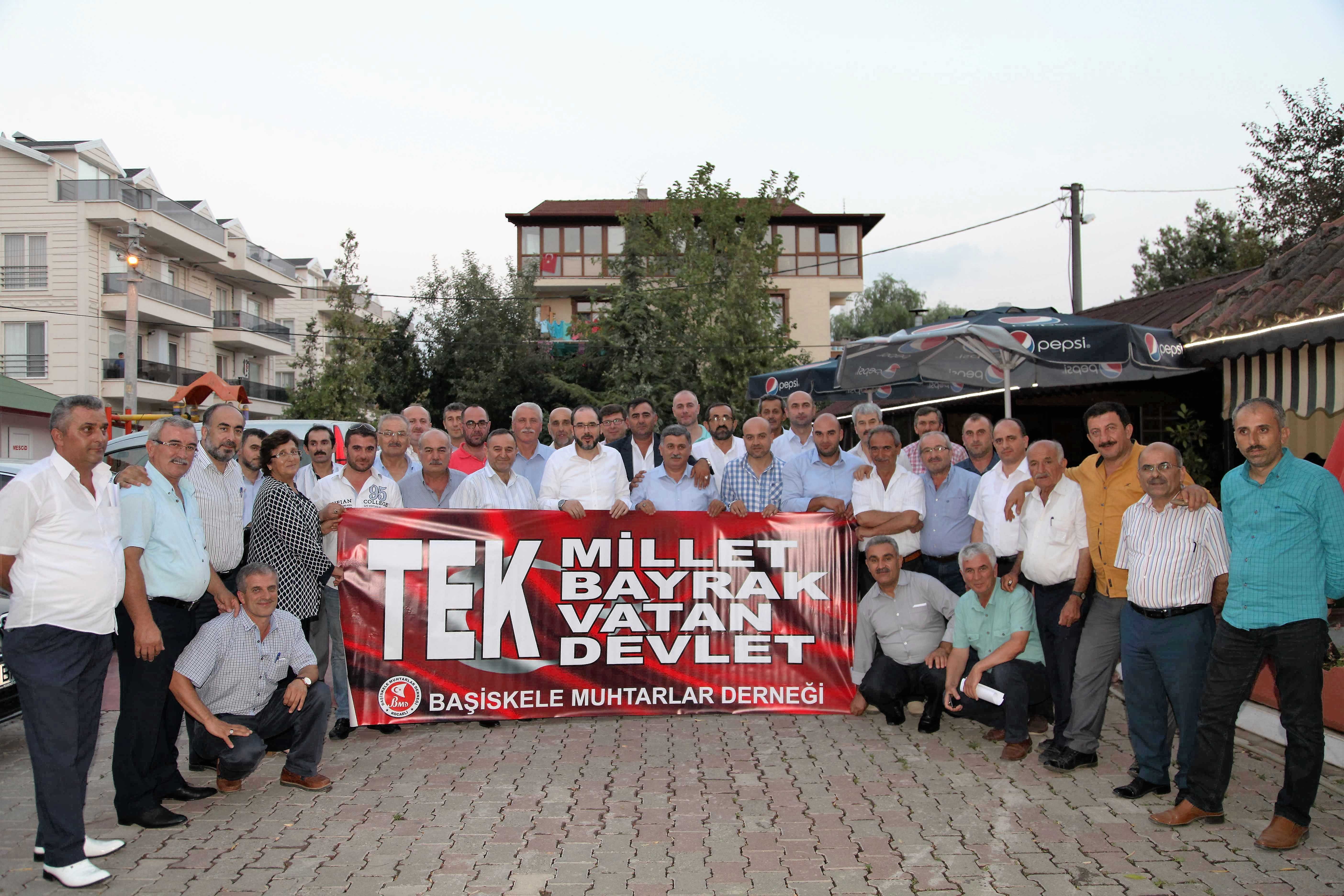 BASKELENN MUHTARLARI BAKAN AYAZLA TOPLANDI