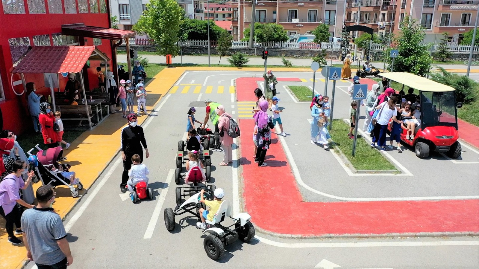 Baiskele ocuk Trafik Eitim Parknda Eitimlere Devam